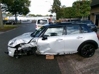 Mini Cooper 1.5 CHILI AUTOMAAT CLIMA NAVI PANO LEDER picture 6