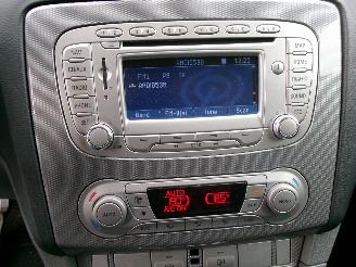 Ford Focus 1.8 TITANIUM  FLEXI FUEL picture 13