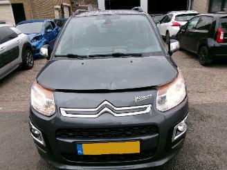 Citroën C3 picasso 1.4 I EXCLUSIVE CLIMA PANO picture 3