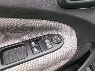 Citroën C3 picasso 1.4 I EXCLUSIVE CLIMA PANO picture 17