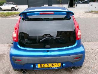 Peugeot 107 1.0-12V URBAN MOVE AIRCO picture 7