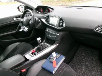 Peugeot 308 1.2 PURTECH GT-LINE CLIMA NAVI PANO picture 18