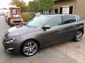 krockskadad bil auto Peugeot 308 1.2 PURTECH GT-LINE CLIMA NAVI PANO 2014/10