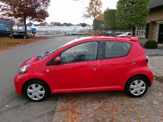 Toyota Aygo 1.0-12V COMFORT AIRCO 5 DEURS picture 2