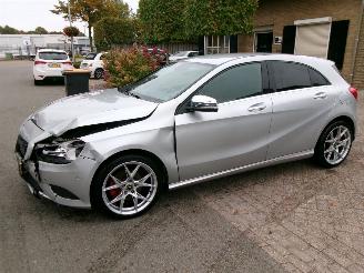 Avarii autoturisme Mercedes A-klasse 180 AMBITION AIRCO NAVI 2012/9