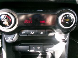 Kia Picanto CVVT GT-LINE CLIMA NAVI LEDER picture 17