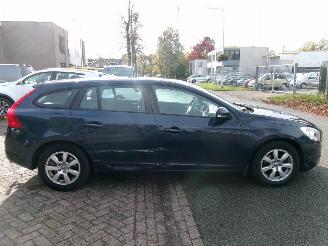 Volvo V-60 1.6 T3 KINETIC 112.656 KM CLIMA NAVI AUT picture 8