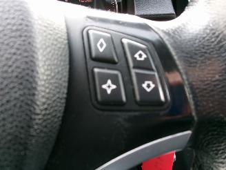 BMW 3-serie 318 I BUSINESS LINE CLIMA NAVI picture 17