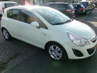 Opel Corsa 1.3 CDTI EDITION AIRCO NAVI 5 DEURS picture 4