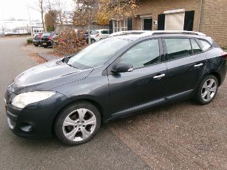 skadebil auto Renault Mégane 1.4 TCE DYNAMIQUE CLIMA NAVI GEEN SCHADE 2009/11