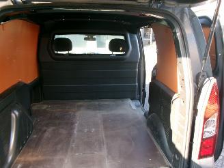 Peugeot Partner 120 1.6 HDI 75 PREMIUNM PACK AIRCO NAVI picture 15
