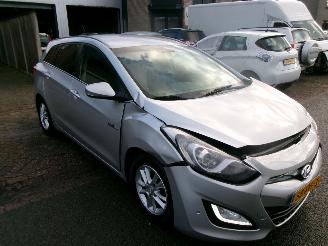 Hyundai I-30 1.6 GDI I-VISION CLIMA NAVI picture 3