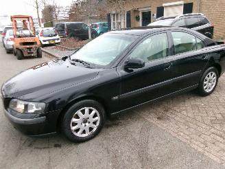Schadeauto Volvo S-60 2.4 I GEEN SCHADE 2002/10