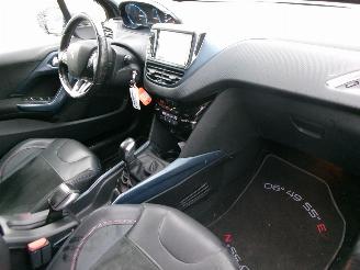 Peugeot 2008 1.2  PURETECH  CROSSWAY picture 10