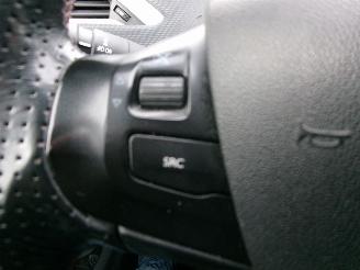 Peugeot 2008 1.2  PURETECH  CROSSWAY picture 17