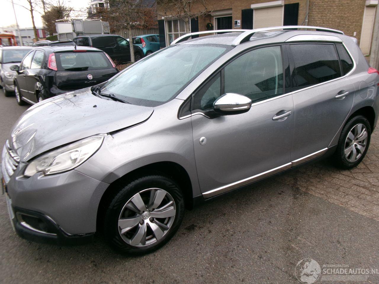 Peugeot 2008 1.2 PURETECH CROSSWAY