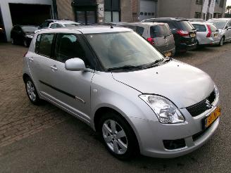 Suzuki Swift 1.3 BANDIT CLIMA 5 DEURS picture 4