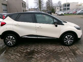 Renault Captur TCE LIMITED CLIMA NAVI picture 6