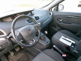 Renault Scenic 1.5 DCI EXPRESSION CLIMA NAVI picture 12