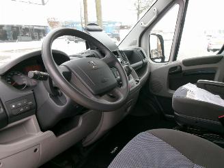 Peugeot Boxer 330 2.2 HDI PROFIT INVALIDE VERVOER picture 20