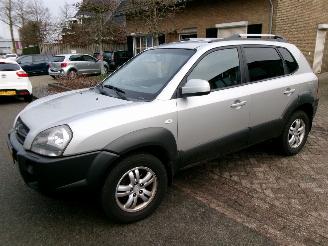 uszkodzony samochody osobowe Hyundai Tucson 2.0I STYLE AIRCO 2008/5