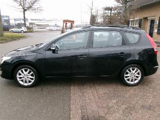 Hyundai I-30 1.6 I ACTIVE picture 2