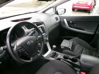 Kia Cee d 1.6 GDI COMFORTLINE SPORTSWAGON picture 14