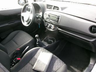 Toyota Yaris 1.3 VVT-I NOW AIRCO picture 10