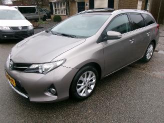  Toyota Auris 1.8 HYBRID LEASE 2014/12