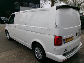 Volkswagen Transporter 2.0 TDI L2 HIGHLINE AUTOMAAT picture 8