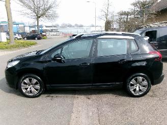 Peugeot 2008 1.2 PURETECH AIRCO NAVI PANO picture 2