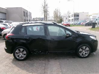 Peugeot 2008 1.2 PURETECH AIRCO NAVI PANO picture 5