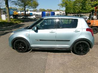 Suzuki Swift 1.3 GT SPORT AIRCO LEDER picture 2