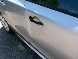 Volvo V-40 1.6 D2 SUMMUM picture 10