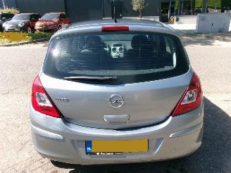 Opel Corsa 1.2 16V COSMO AUTOMAAT picture 7