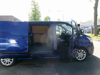 Ford Transit Custom 290 2.0 TDCI L2 H1 SPORT picture 10