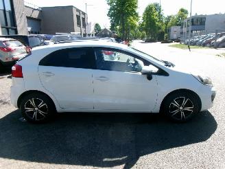 Kia Rio 1.2 CVVT PLUS PACK picture 5