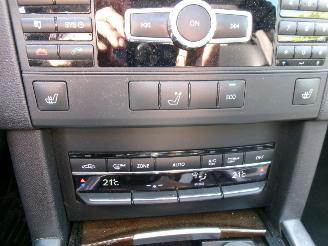 Mercedes E-klasse 200 CDI AUTOMAAT CLIMA NAVI picture 17