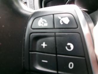 Volvo V-40 2.0 D4 R-DESIGN BUSINESS picture 22