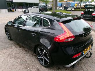 Volvo V-40 2.0 D4 R-DESIGN BUSINESS picture 8
