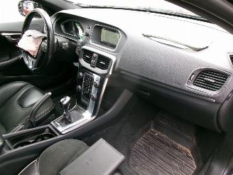 Volvo V-40 2.0 D4 R-DESIGN BUSINESS picture 15