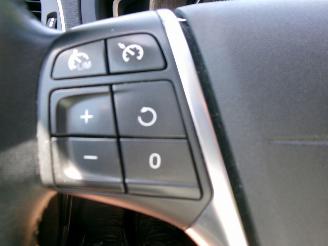 Volvo V-40 1.6 DIESEL MOMENTUM picture 18