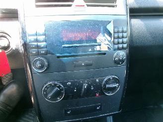 Mercedes A-klasse 150 BENZINE picture 14