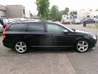 Volvo V-70 2.4 D5 R-DESIGN SUMMUM GEEN SCHADE picture 5