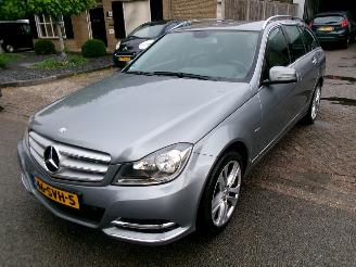 Schadeauto Mercedes C-klasse 180 BUSINESS AVANTGARDE AUT CLIMA NAVI 2011/12