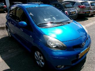 Toyota Aygo 1.0-12V AIRCO 5 DEURS GEEN SCHADE picture 4