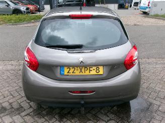 Peugeot 208 1.4 I ACTIVE CLIMA NAVI 5 DEURS GEEN SCHADE picture 8