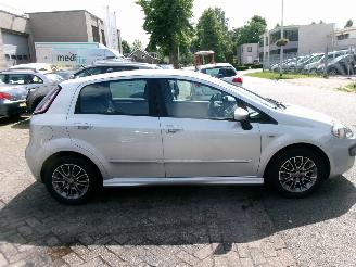 Fiat Punto Evo 1.3 M-JET DYNAMIC CLIMA 5 DEURS picture 5