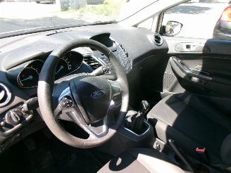 Ford Fiesta 1.0 STYLE AIRCO NAVI picture 13