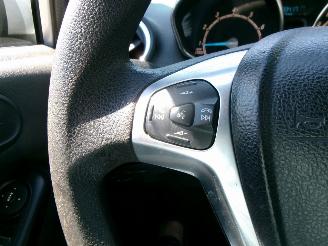 Ford Fiesta 1.0 STYLE AIRCO NAVI picture 17